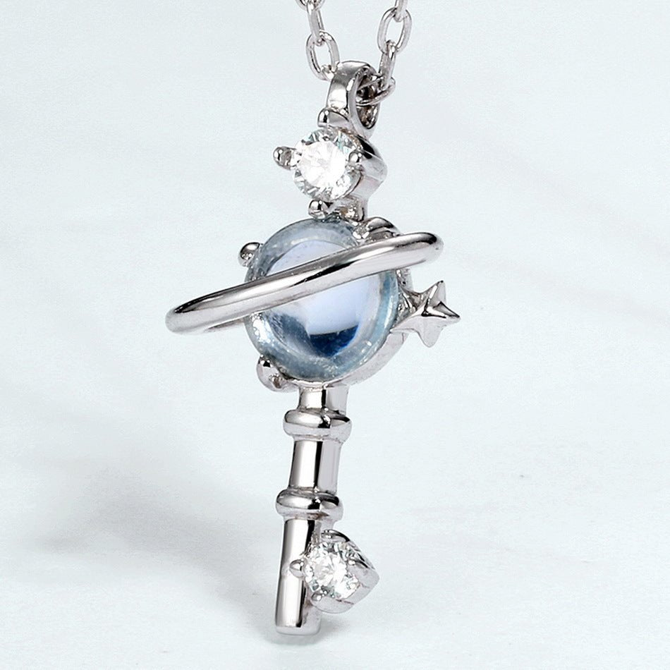 White gold-plated 925 sterling silver key necklace, 18.749.45mm pendant, 55mm stone, 2.11g.