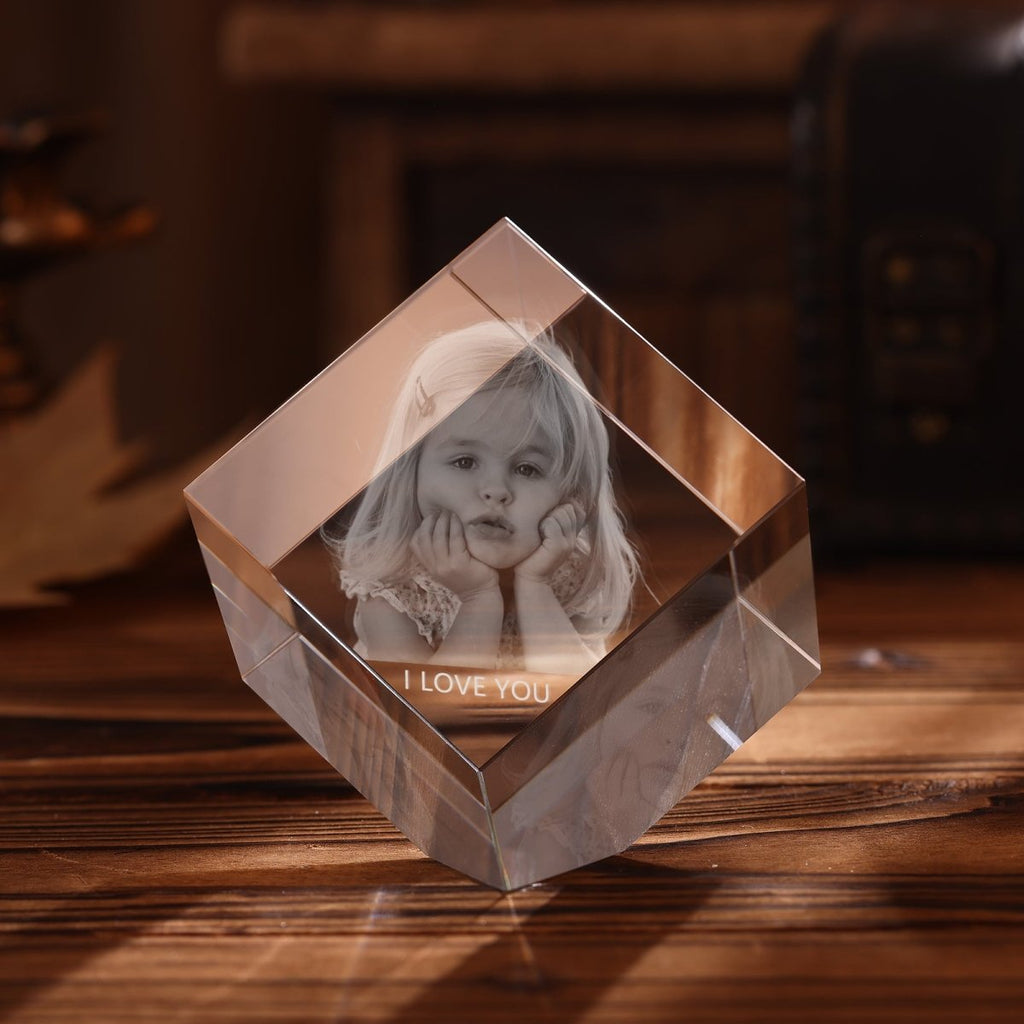 Custom 3D photo crystal ornament, cube shape, personalized with photo and text, 60x60x60mm, 700g weight.