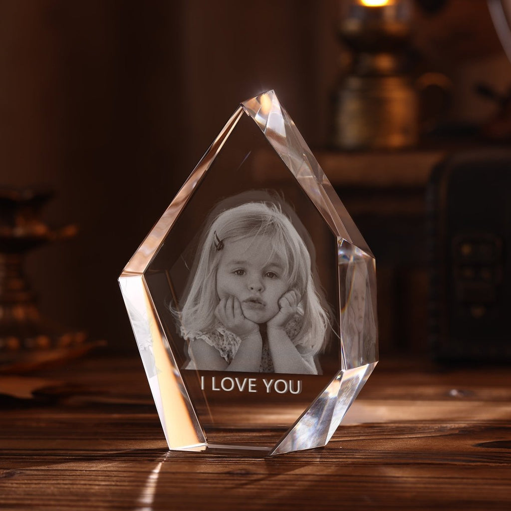 Custom 3D photo crystal shard ornament, medium, personalized with photo, 100x40x130mm, 720g weight
