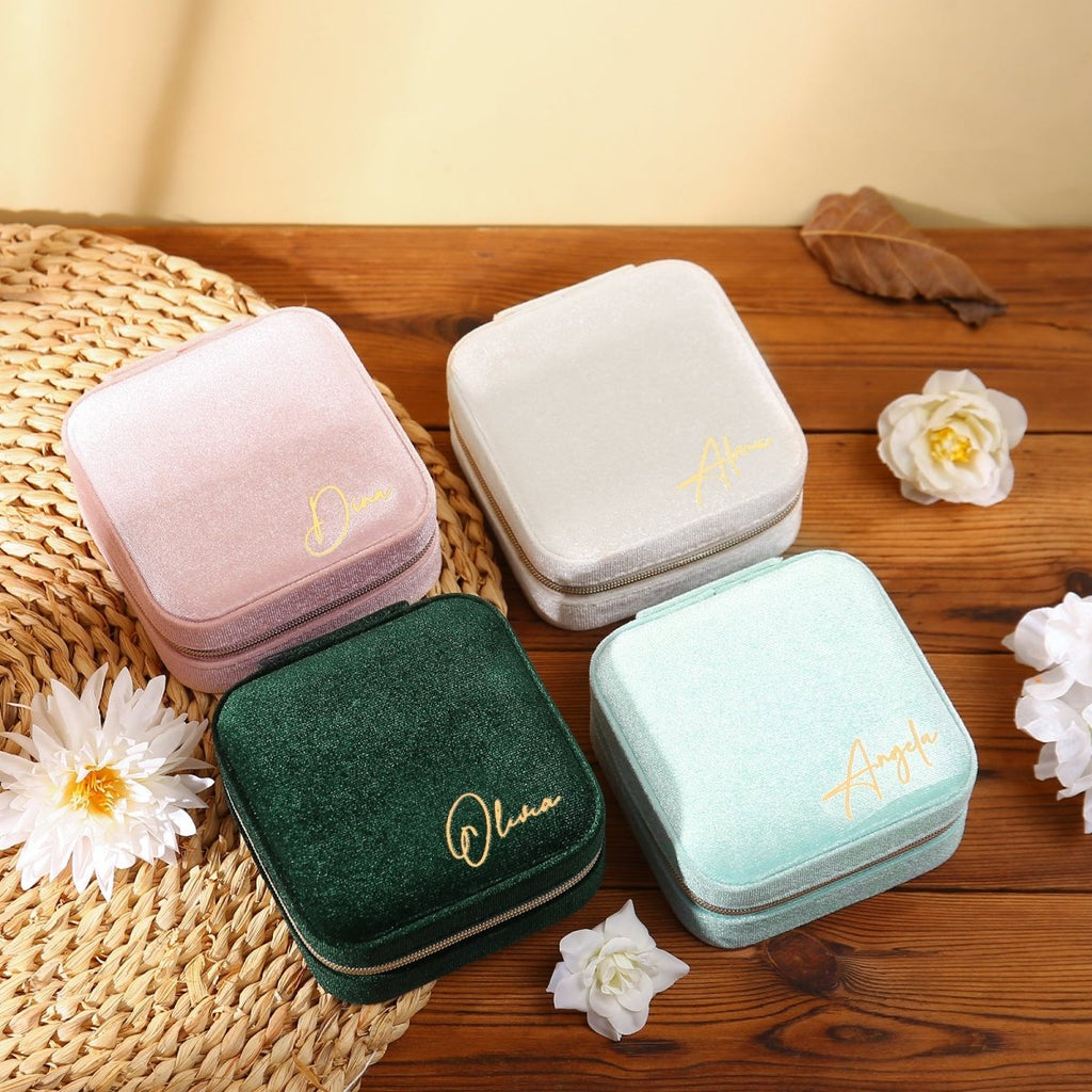 Custom name women velvet jewelry bag, fleece lining, light blue/light pink/white/dark green, 115.7g, 10.4x10.2cm.