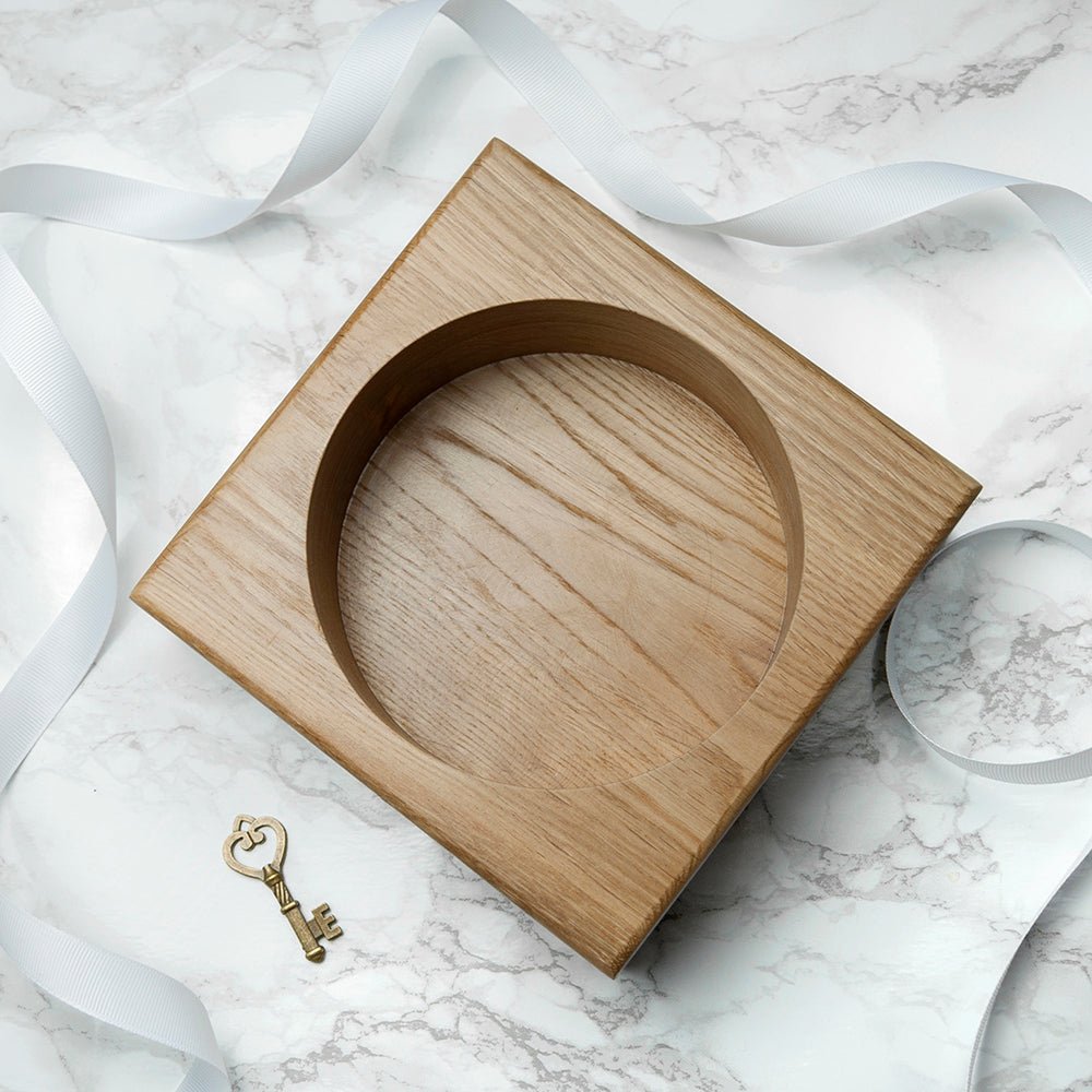 Personalised Solid Oak Stash Tray - Engraved Memories
