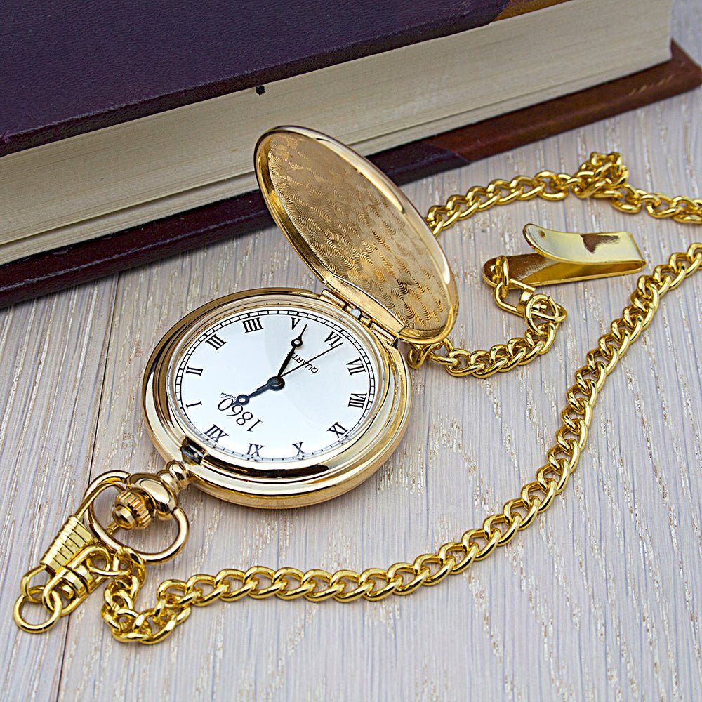 Personalized gold pocket watch with Roman numerals, 44cm chain, 70g
