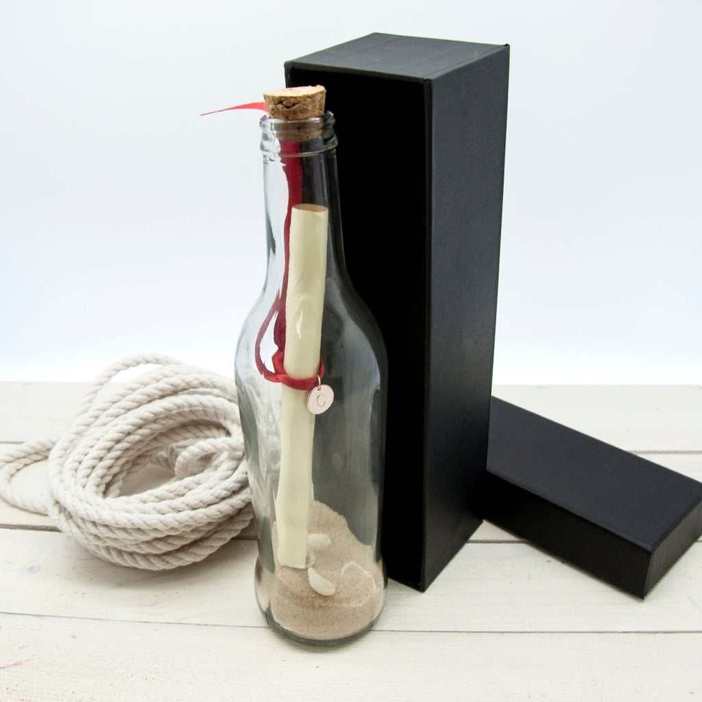 Luxury message in a bottle, glass with sand and seashells, red satin ribbon, personalized charm, 22cm.