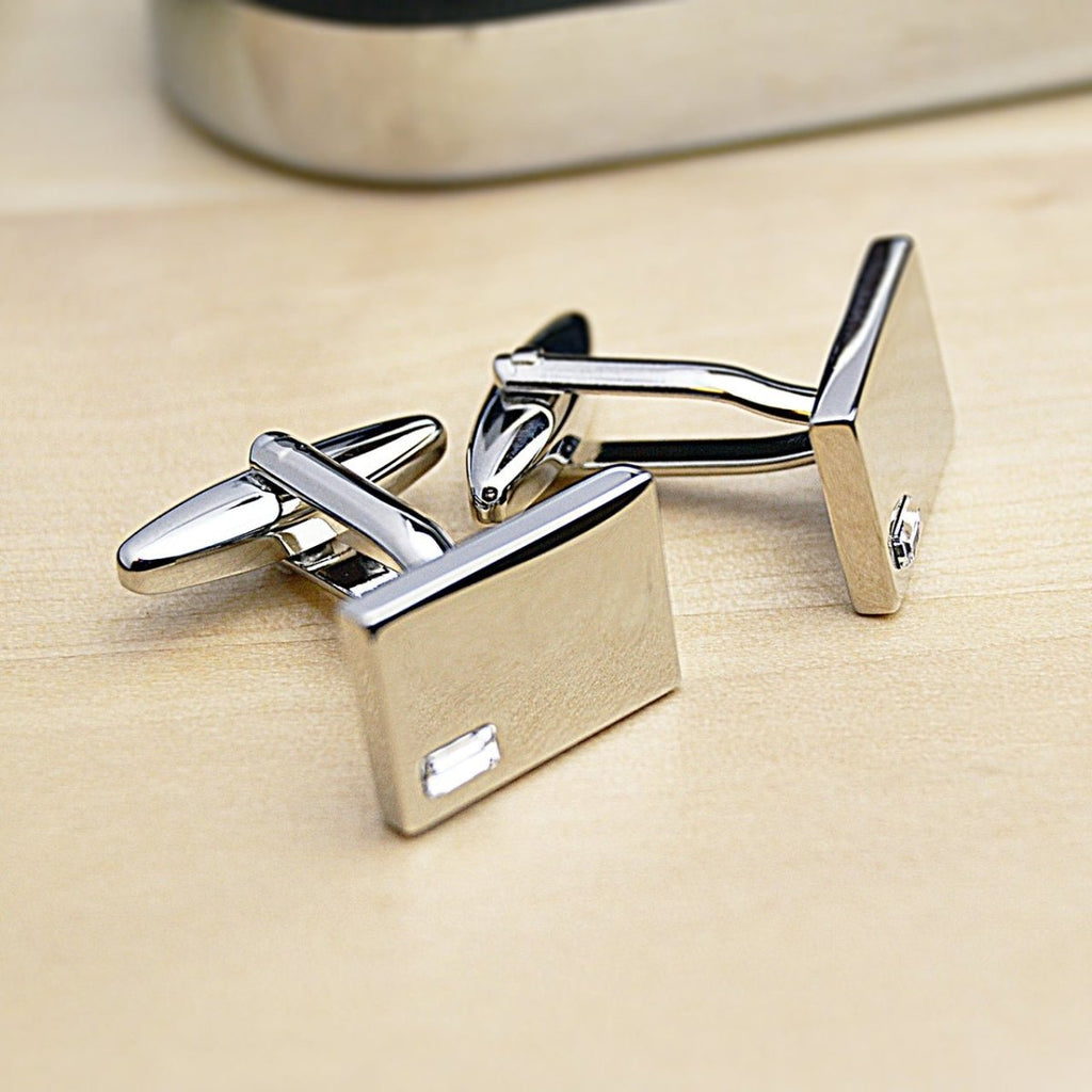 Engraved Swarovski crystal cufflinks for wedding, best man/groomsman gift, polished silver finish, 1.7x1.2cm.