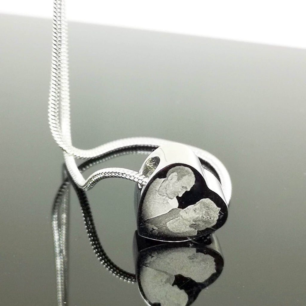 Stainless steel heart charm necklace, 20-inch chain, engravable pendant, mirror polished, waterproof.