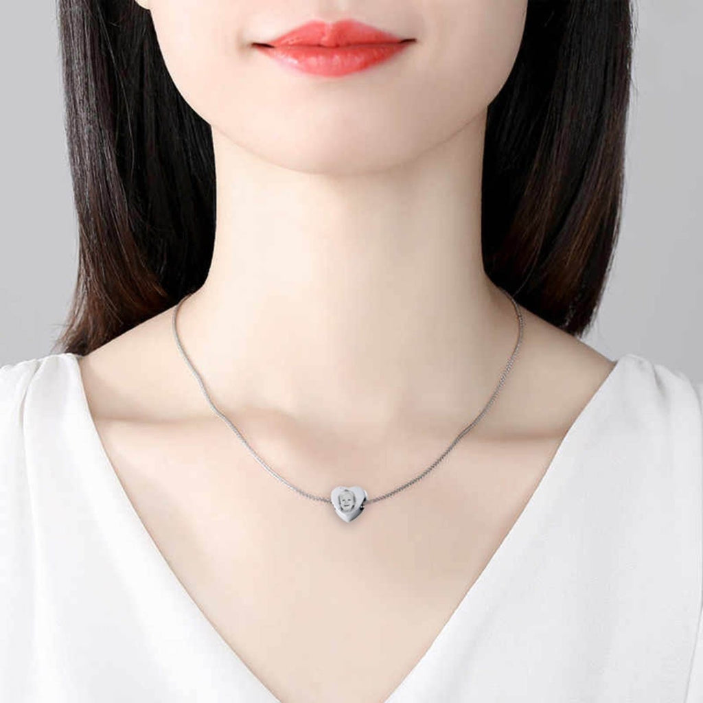 Stainless steel heart charm necklace, 20-inch chain, engravable pendant, mirror polished, waterproof.