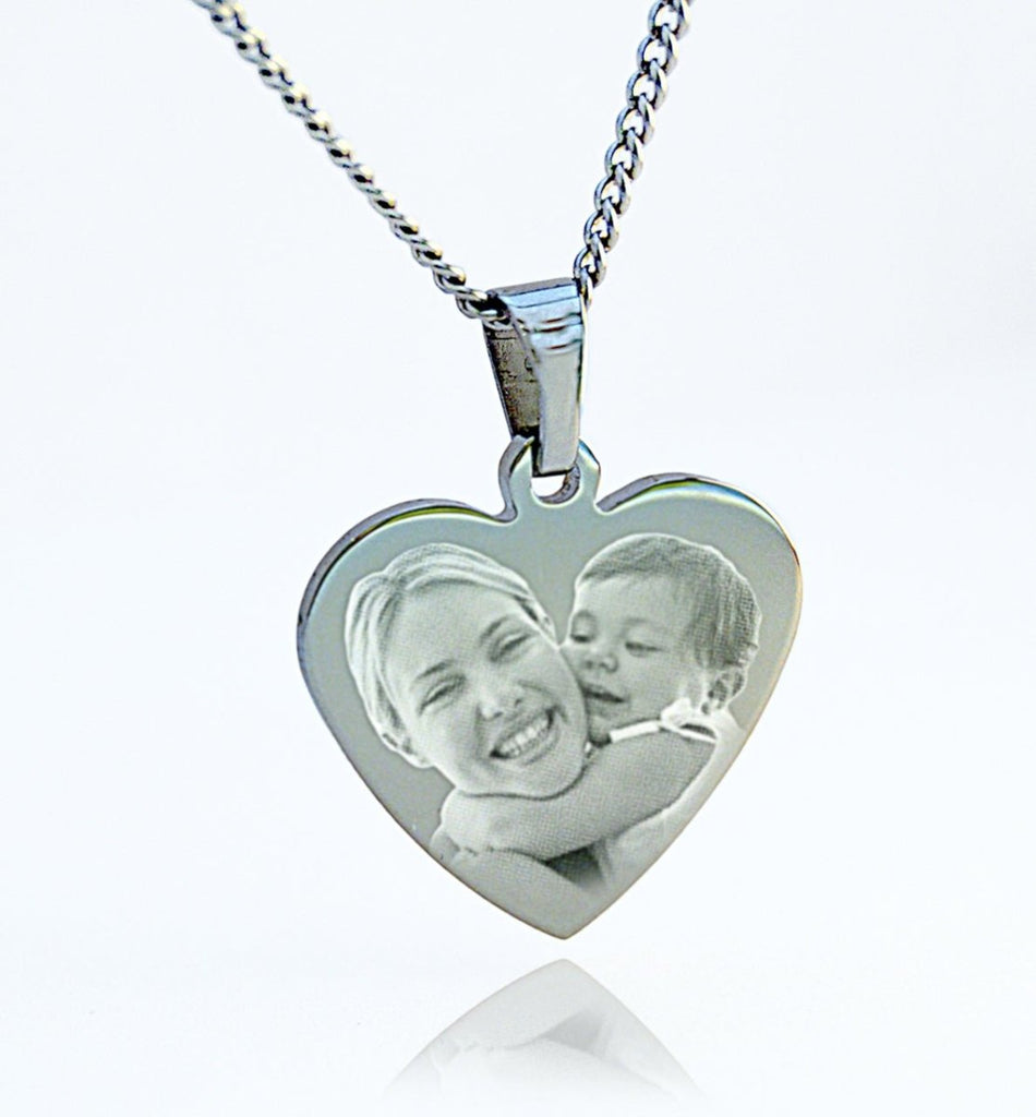 Personalised Heart Pendant "I love you to the moon and back" with a 22" Necklace Mother's day gift - Engraved Memories