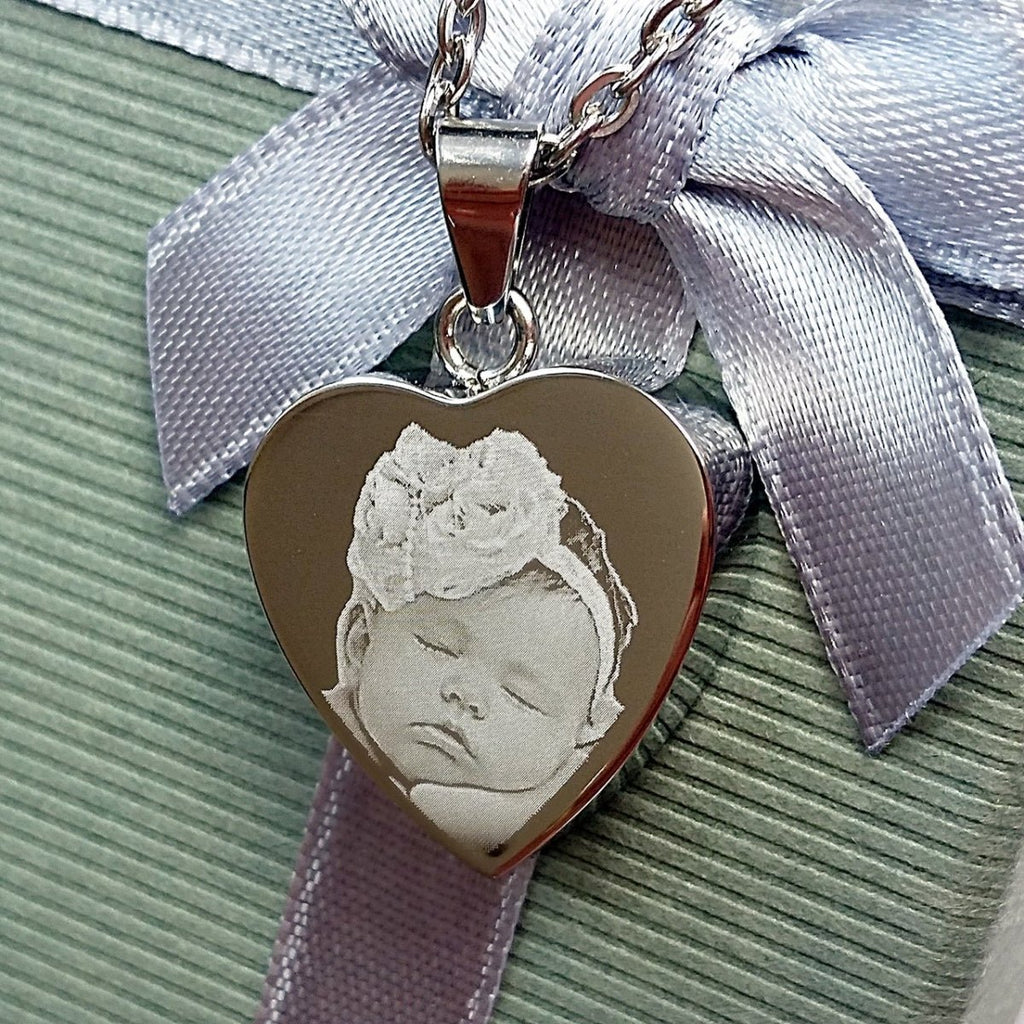 Memorial heart cremation necklace, 316L stainless steel, photo engraved, holds ashes, 3.1cm pendant.
