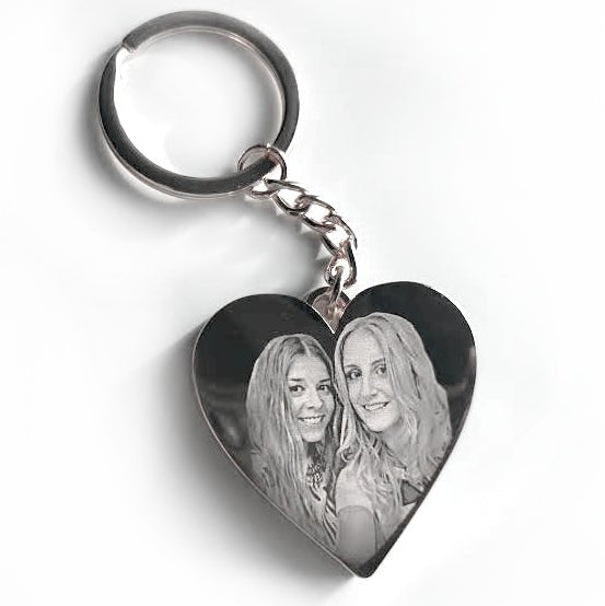 Personalized heart-shaped silver keyring with engraved special date, message, and photo, mirror polished stainless steel, 4cm x 2.5cm