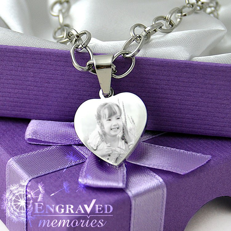 Personalized heart charm bracelet, photo and text engravable, 19cm stainless steel chain, lobster clasp, comes in velvet pouch or gift box.