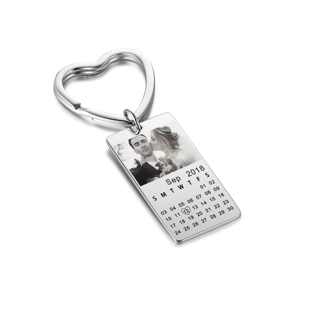 Personalized photo calendar keychain, stainless steel, custom photos and dates, 16.2g, perfect gift.