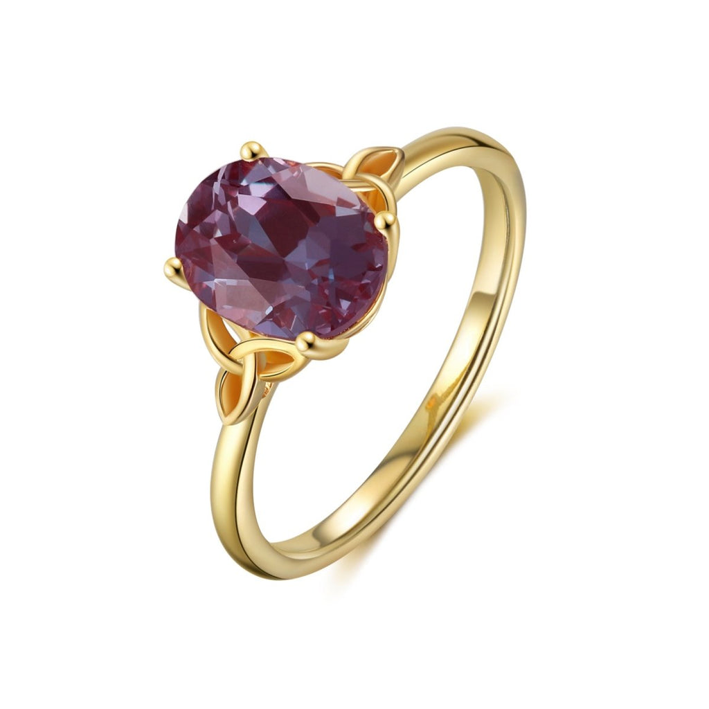 925 sterling silver ring with natural Alexandrite. Color-changing gemstone symbolizing transformation & creativity.